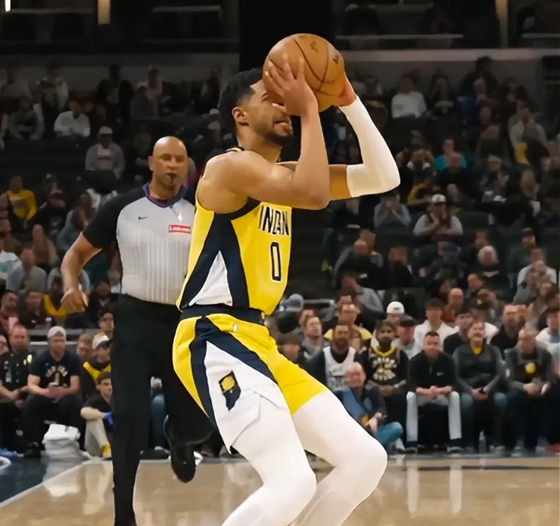 包含达拉斯独行侠迎国王杯关键赛，转会期门线救险，气氛紧张，纪律约束更严格的词条KaiYun体育APP下载